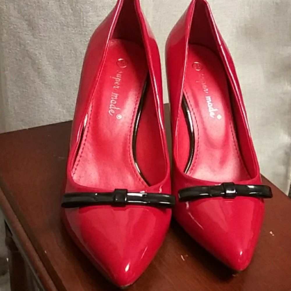 🌞Red Pumps🌞 "FS"
